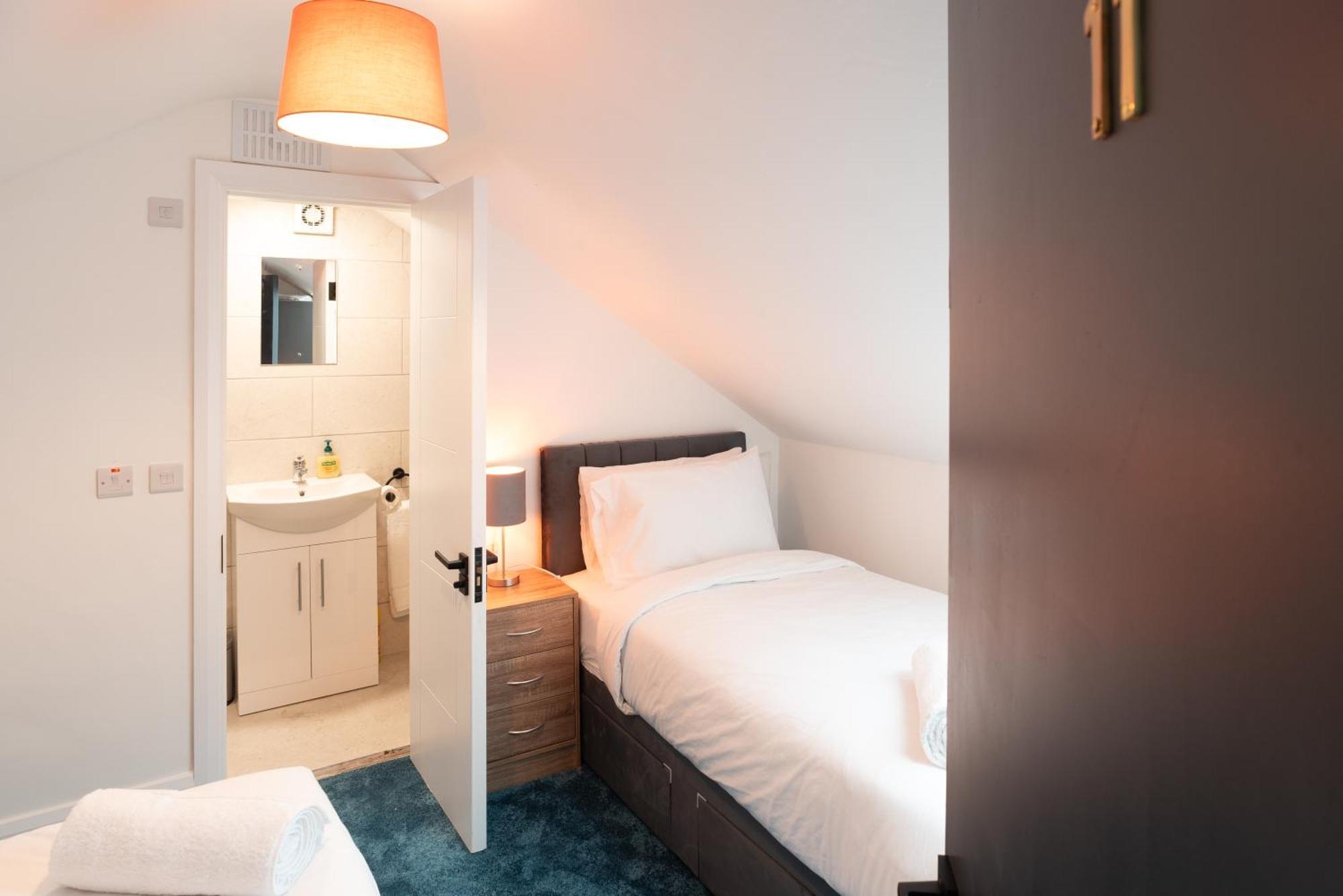 Westwood Court Hotel Galway Eksteriør billede