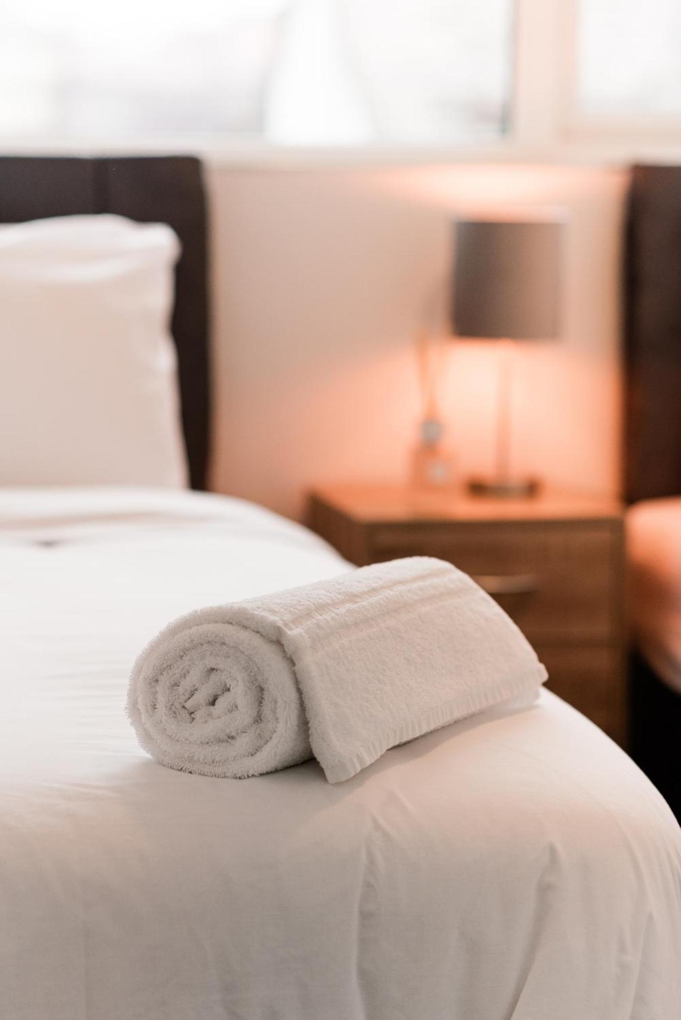 Westwood Court Hotel Galway Eksteriør billede